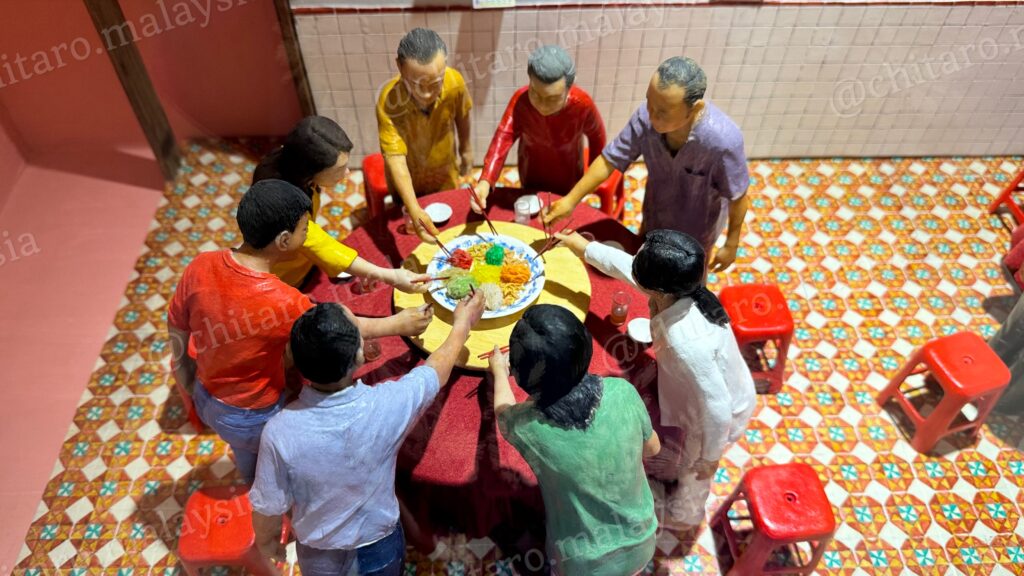 旧正月（春節）を祝う姿
イーサンを皆で混ぜている様子
